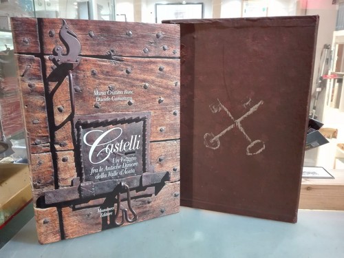 Castelli un viaggio fra - un,